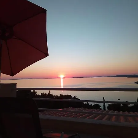 Sunny P Lägenhet Primošten Exteriör bild